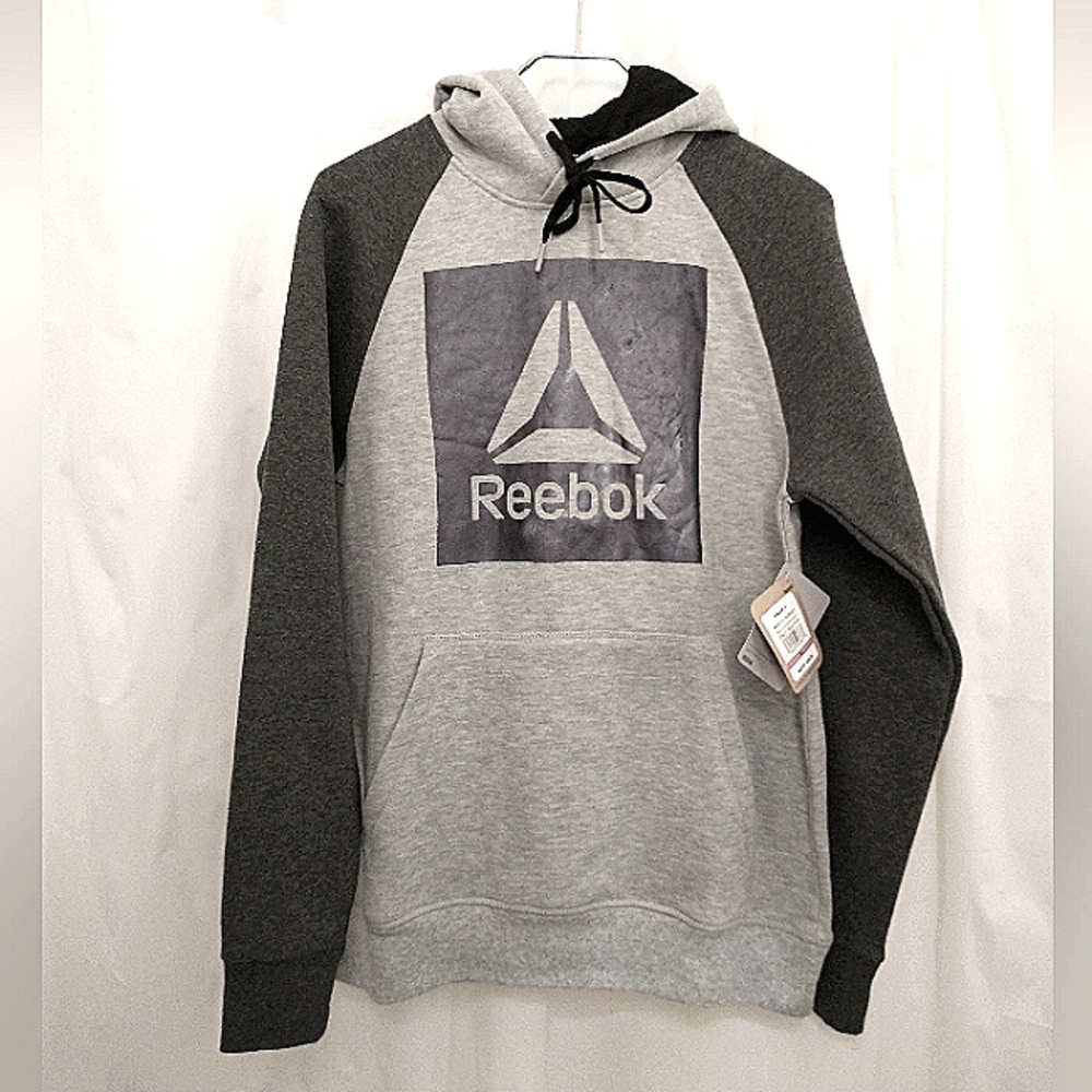 New w/tags Reebok Beast Training Pullover Hoody Small (Some Damage) See Desc.